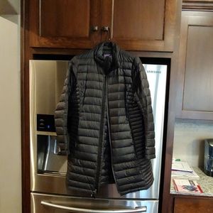 Medium Patagonia Black Quilted Puffy Coat